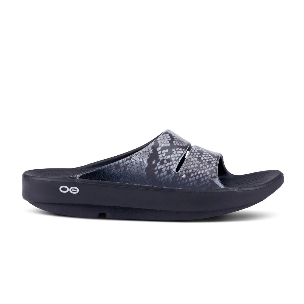 'OOFOS' Women's OOahh Slide Limited Edition - Black / Snake 3 'OOFOS' Women's OOahh Slide Limited Edition - Black / Snake