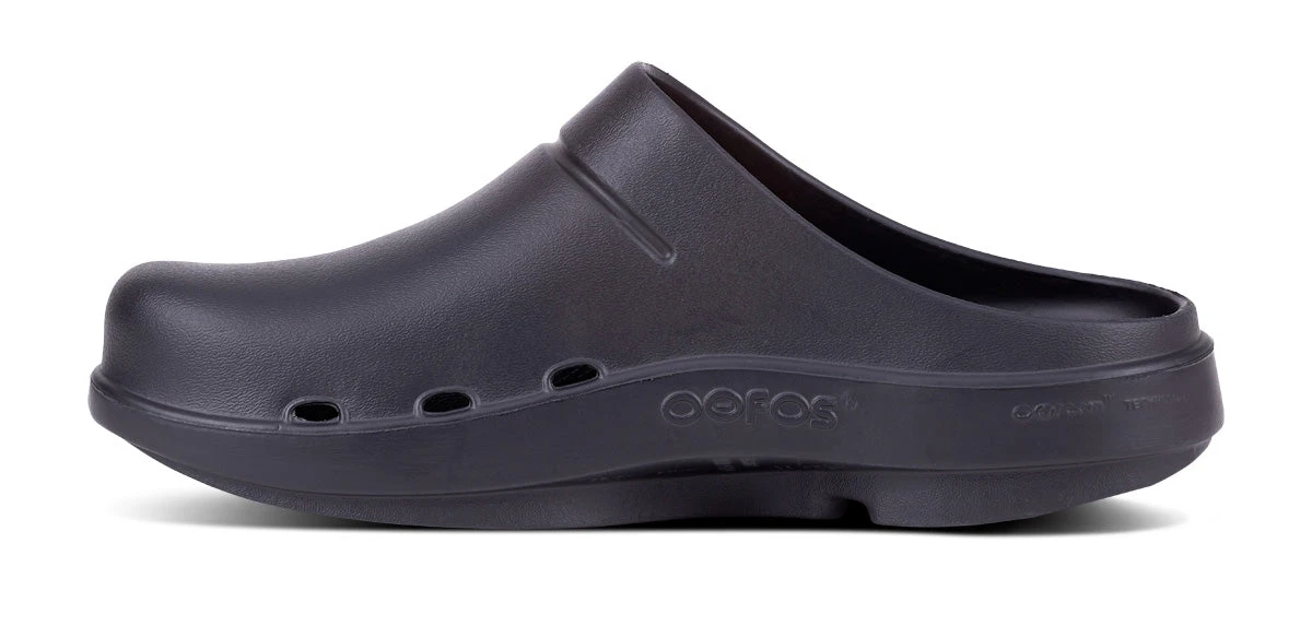 OOfos Women's OOcloog Clog - Black 7 OOfos Women's OOcloog Clog - Black - Image 5