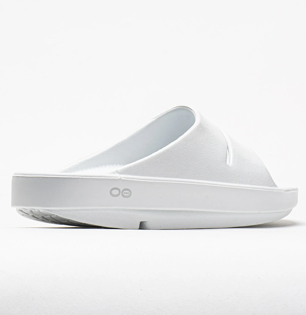 OOFOS OOahh Luxe Women's White 8 OOFOS OOahh Luxe Women's White - Image 6