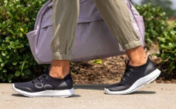 OOfos Women's OOmg Sport LS Low Shoe - White Black -fashion shoes Womens Blk2