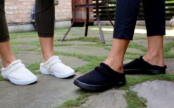 OOfos Women's OOcoozie Mule Shoe - Black -fashion shoes Womens OOcoozieMule black3