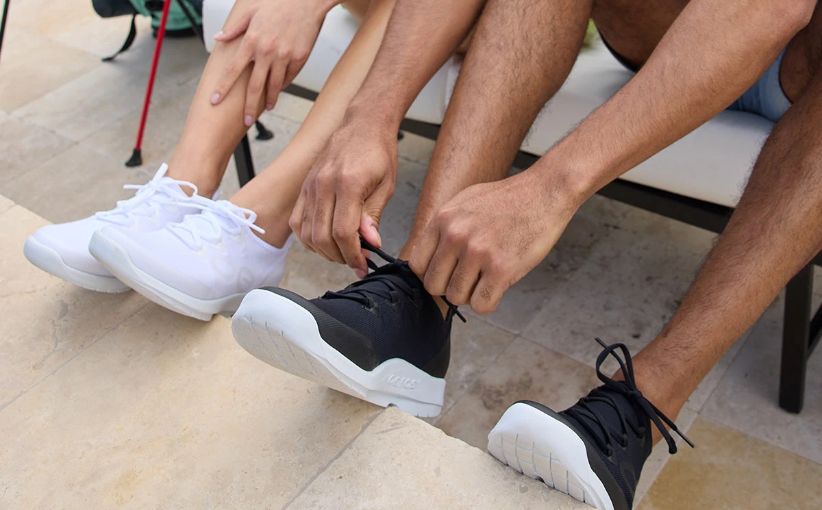 OOfos Women's OOmg Sport LS Low Shoe - White 7 OOfos Women's OOmg Sport LS Low Shoe - White - Image 5