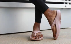 OOfos Women's OOlala Sandal - Stardust 16 OOfos Women's OOlala Sandal - Stardust -fashion shoes stardust oolala2